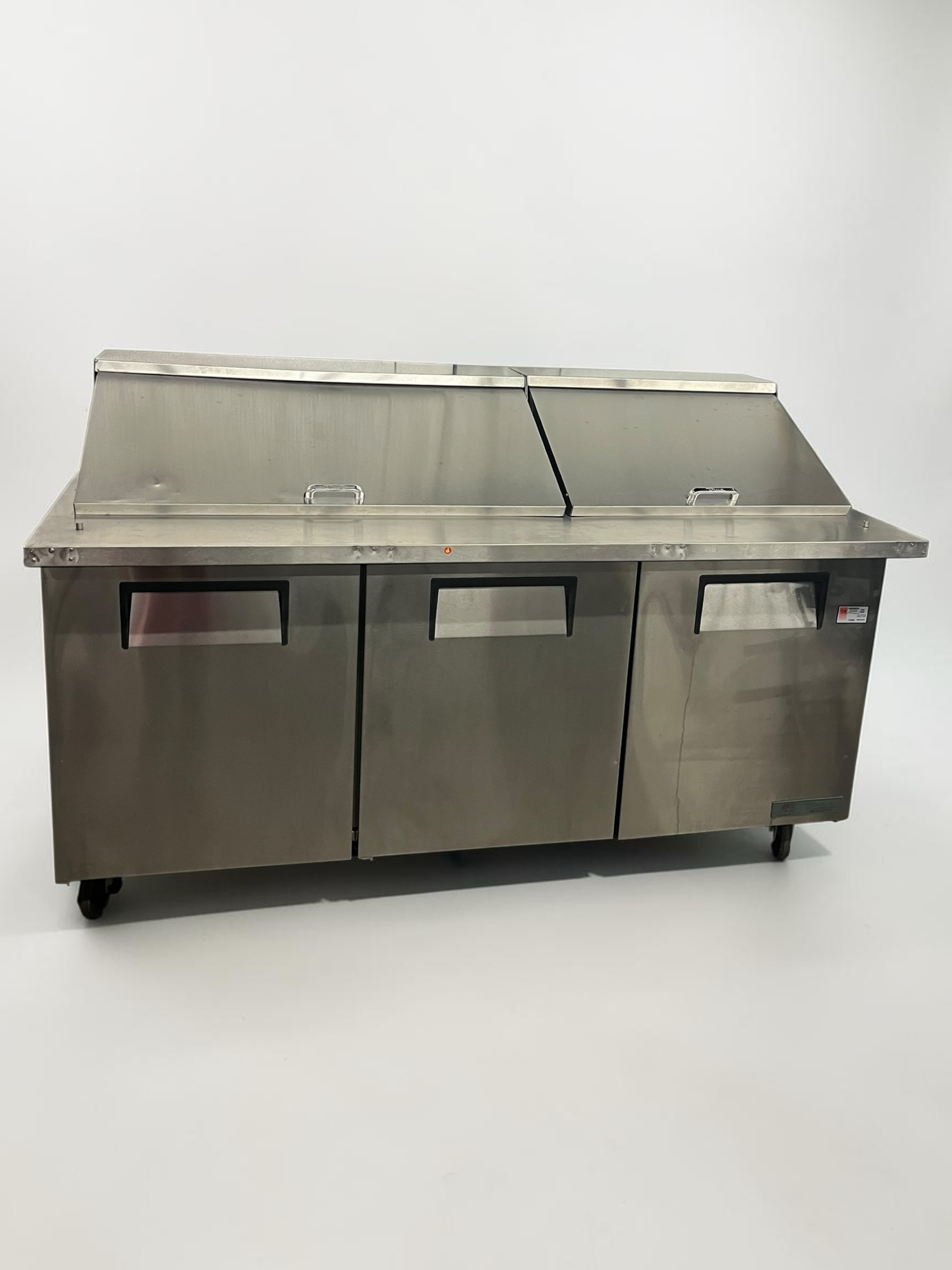 True Mfg. – General Foodservice – TSSU-72-30M-B-ST-HC